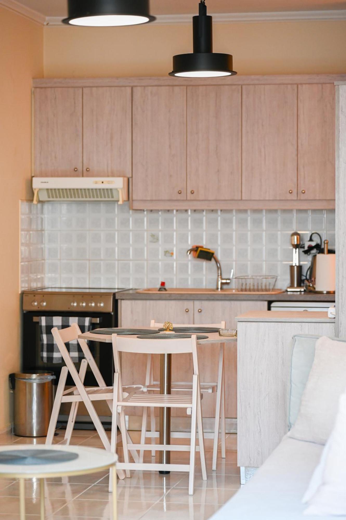 Kostas Home By Bill Apartments Patras Bagian luar foto