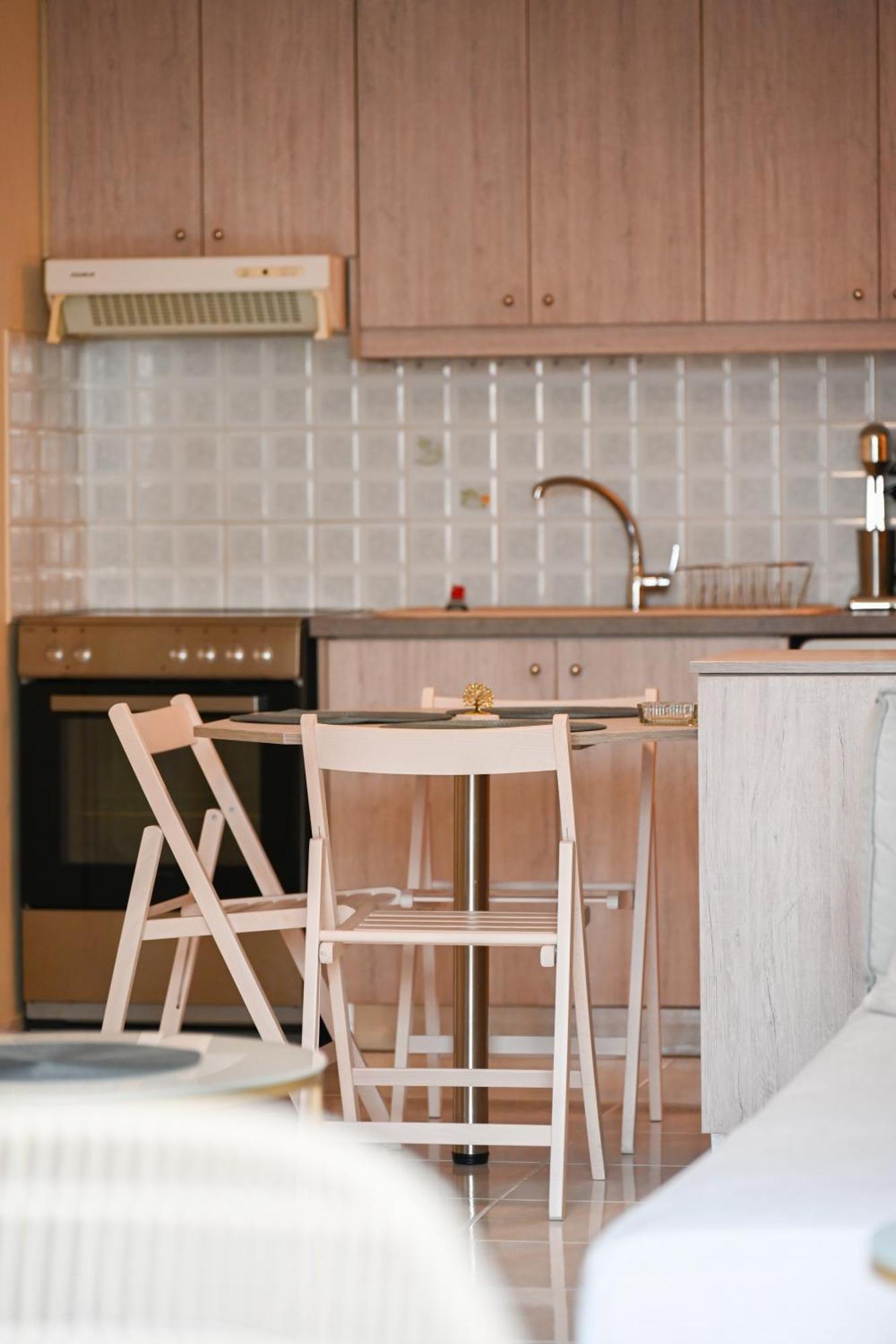 Kostas Home By Bill Apartments Patras Bagian luar foto